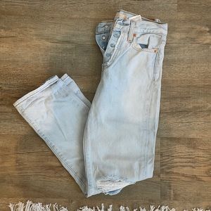 Levi's Light Washed Jeans